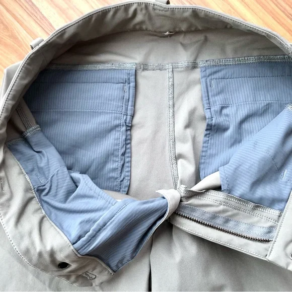 Lululemon khaki golf shorts sz 32 - Picture 7 of 9